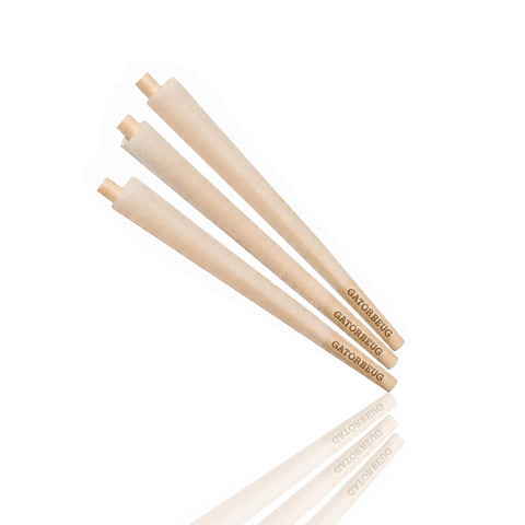 Gatorbeug King Size Pre-Rolled Cones 50 Pack – Natural, three natural unbleached cones fanned out on white background